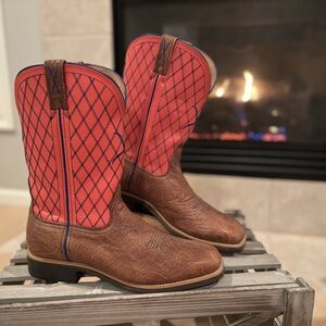 Twisted X Brown and Coral Heeled Boots